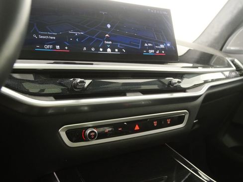 Used 2025 BMW X7 xDrive40i w/ M Sport Package image 23