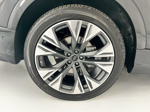 Used 2026 Audi Q8 Premium Plus w/ Premium Plus Package AWD/4WD image 32