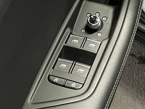 Used 2022 Audi A4 2.0T Premium Plus AWD/4WD image 17