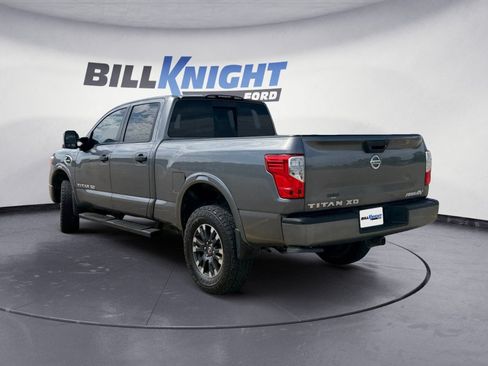 Used 2019 Nissan Titan PRO-4X AWD/4WD image 3