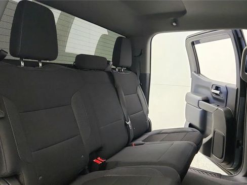 Used 2021 Chevrolet Silverado 1500 LT AWD/4WD image 37