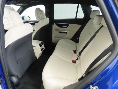 Certified 2025 Mercedes-Benz GLC 300 image 22