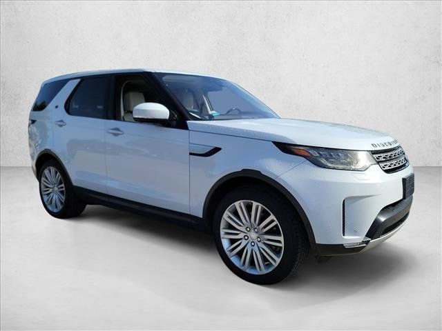 Used 2018 Land Rover Discovery HSE Luxury AWD/4WD image 3