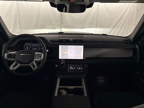Used 2025 Land Rover Defender 110 S AWD/4WD image 15