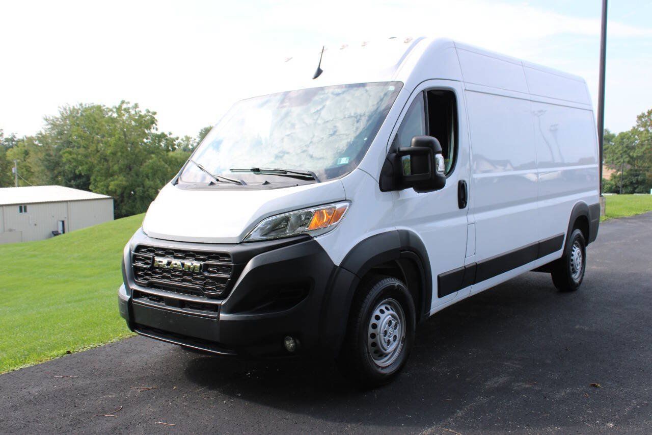 Used 2025 RAM ProMaster 3500 w/ Convenience Group FWD image 3