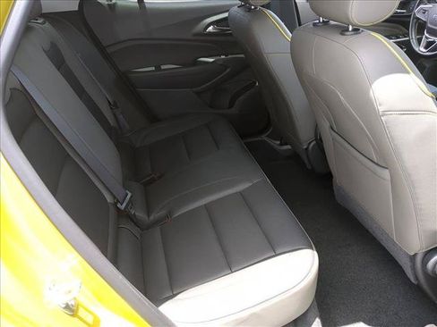 Certified 2025 Chevrolet Trax ACTIV w/ Driver Confidence Package FWD image 18