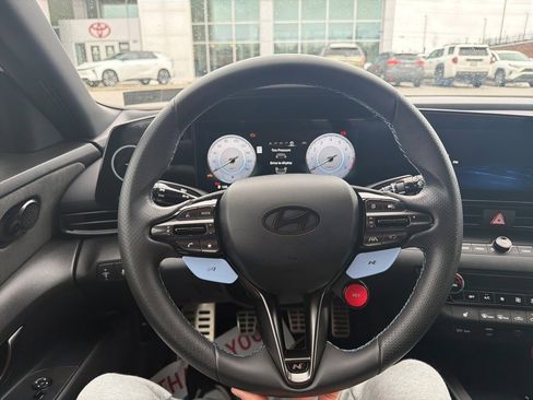 Used 2025 Hyundai Elantra N image 9