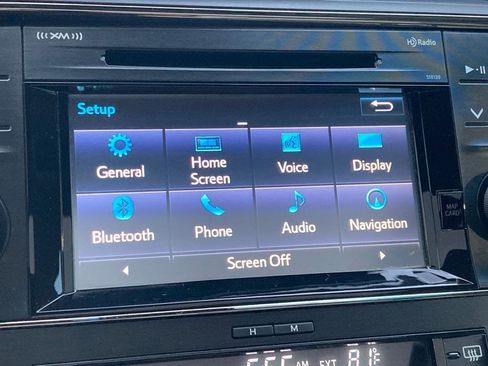 Used 2017 Toyota Avalon XLE Premium FWD image 24