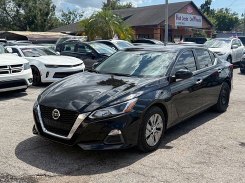 Used 2021 Nissan Altima 2.5 S FWD image 2