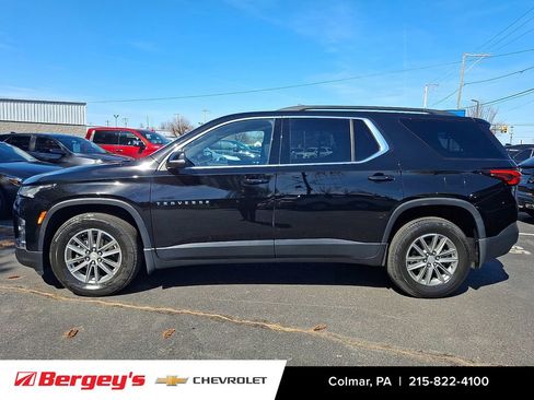 Certified 2023 Chevrolet Traverse LT w/ LPO, Floor Liner Package image 9