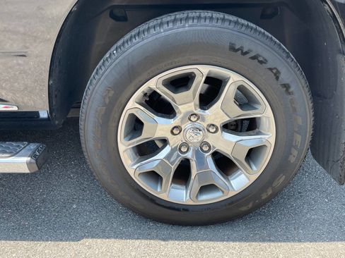 Used 2017 RAM 1500 Limited image 15