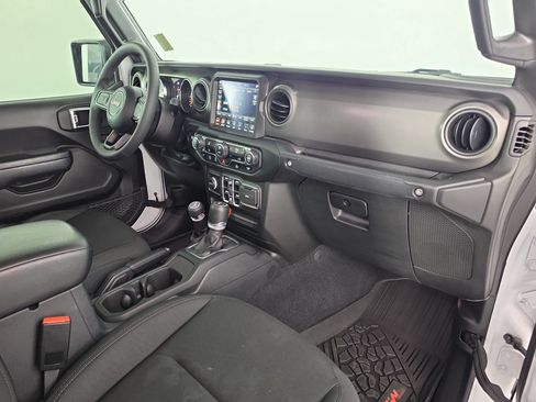 Used 2023 Jeep Gladiator Sport AWD/4WD image 46