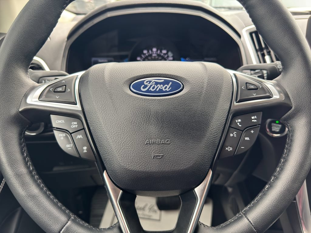 Used 2024 Ford Edge Titanium w/ Equipment Group 301A AWD/4WD image 26