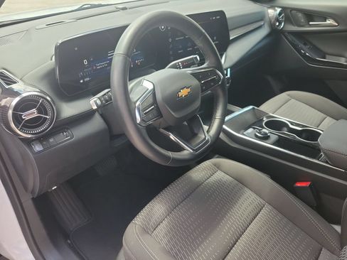 Used 2026 Chevrolet Equinox LT FWD image 14