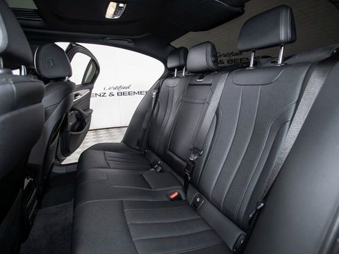 Used 2022 BMW 530e w/ Premium Package image 14