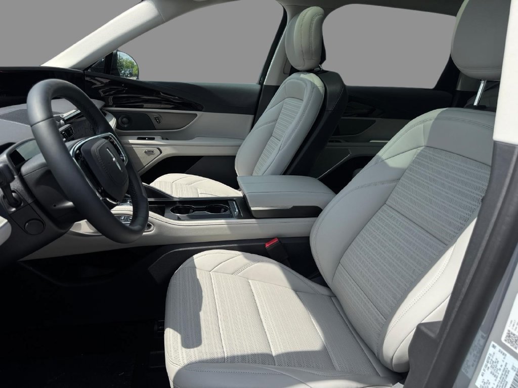 New 2026 Lincoln Nautilus Reserve AWD/4WD image 14