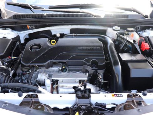 Used 2024 Chevrolet Malibu LT FWD image 50