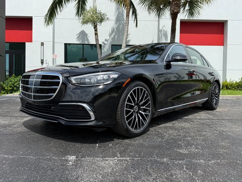 Used 2024 Mercedes-Benz S 580 4MATIC Sedan image 10