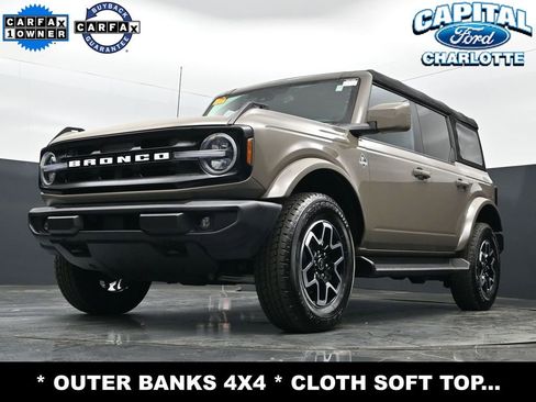 Used 2025 Ford Bronco Outer Banks AWD/4WD image 21