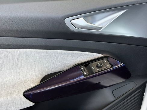 New 2026 Volkswagen ID.4 Pro RWD image 22