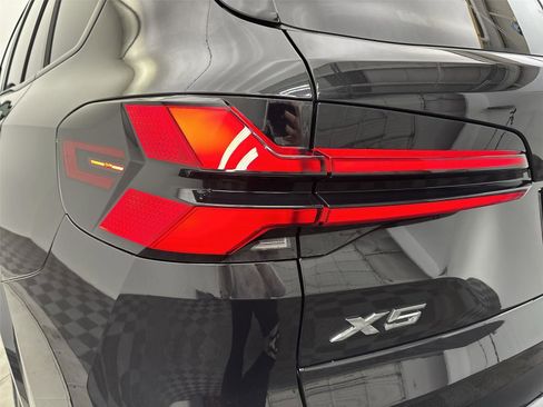 New 2026 BMW X5 xDrive50e AWD/4WD image 19
