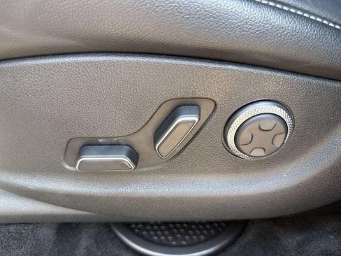 Used 2024 Genesis GV80 3.5T AWD/4WD image 12