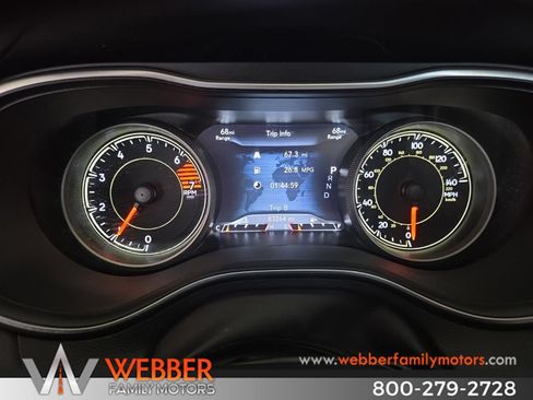 Used 2023 Jeep Cherokee Altitude Lux w/ Lux Elite Package AWD/4WD image 28
