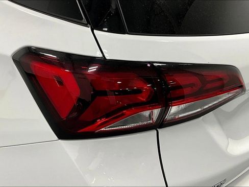 Used 2024 Chevrolet Equinox LT image 41