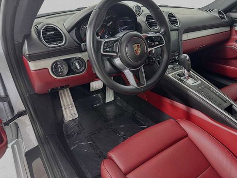 Certified 2023 Porsche 718 Cayman image 4