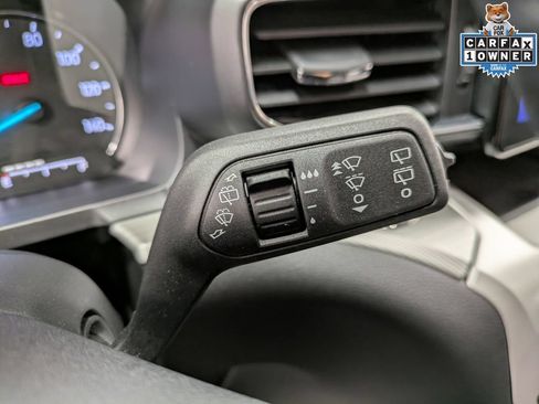 Used 2023 Ford Explorer XLT w/ Equipment Group 202A AWD/4WD image 19