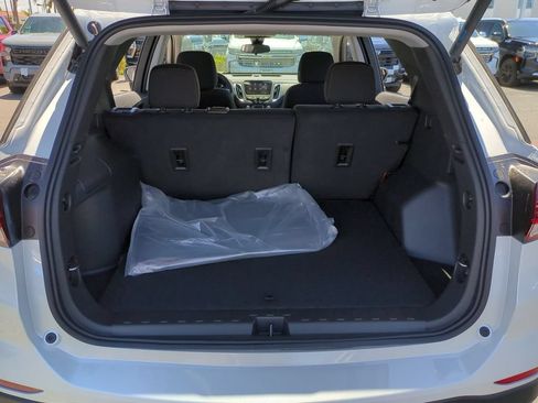 Used 2024 Chevrolet Equinox LT FWD image 26