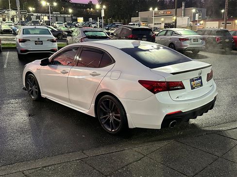 Used 2019 Acura TLX V6 SH-AWD w/ Advance Package image 4