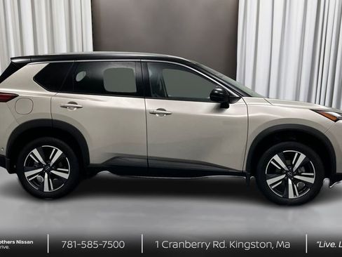 Certified 2025 Nissan Rogue SL w/ SL Premium Package image 4