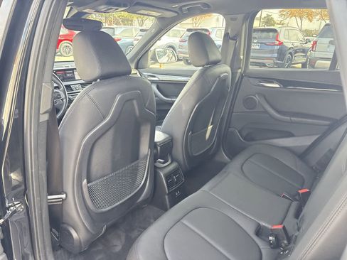 Used 2021 BMW X1 sDrive28i w/ Premium Package image 11