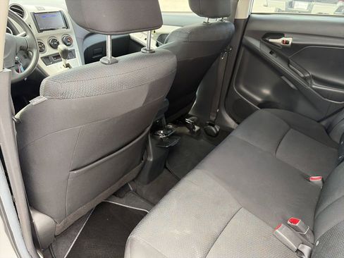 Used 2010 Toyota Matrix image 24