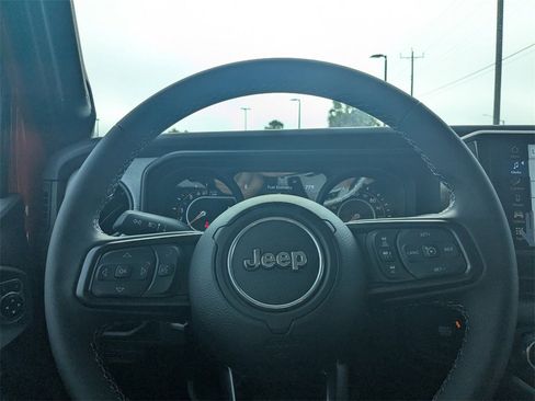 New 2025 Jeep Gladiator Willys image 22