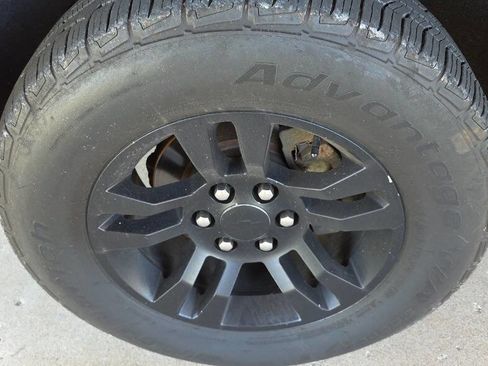 Used 2015 Chevrolet Silverado 1500 LT w/ LT Convenience Package image 14