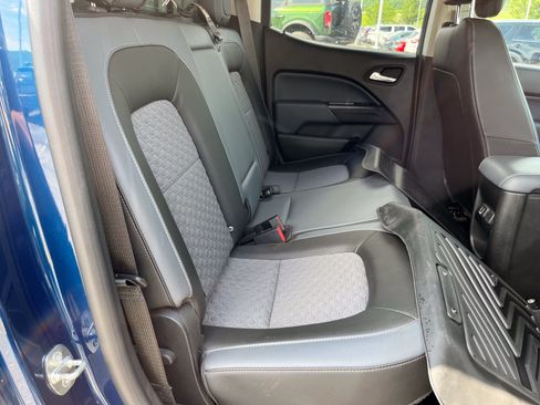 Used 2019 Chevrolet Colorado Z71 AWD/4WD image 4