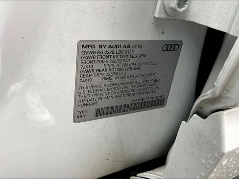Certified 2024 Audi Q3 2.0T Premium Plus image 34