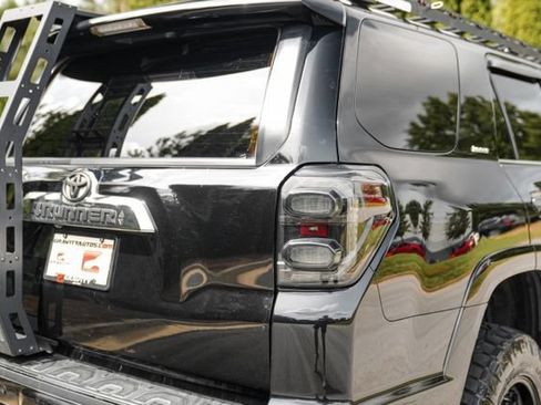 Used 2018 Toyota 4Runner Limited AWD/4WD image 16