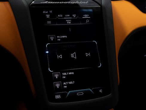 Used 2024 Lamborghini Revuelto image 32