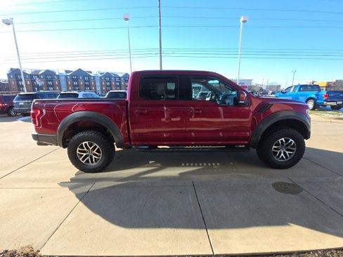 Used 2017 Ford F150 Raptor w/ Equipment Group 802A Luxury image 33