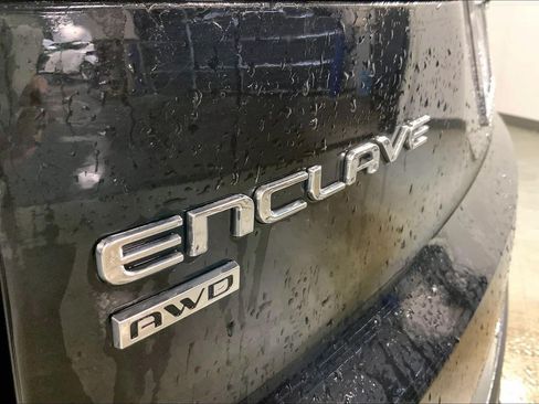 Used 2025 Buick Enclave Preferred AWD/4WD image 8