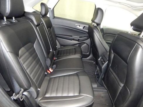 Used 2021 Ford Edge SEL w/ Convenience Package AWD/4WD image 19