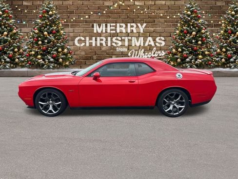 Used 2015 Dodge Challenger R/T Plus image 2