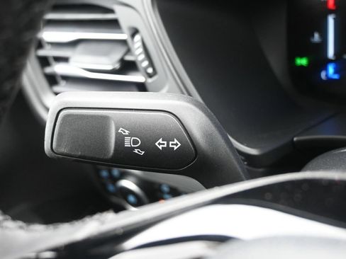 New 2026 Ford Escape SE FWD image 21
