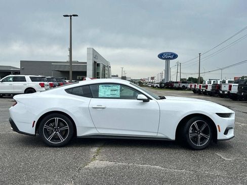 New 2025 Ford Mustang EcoBoost image 4