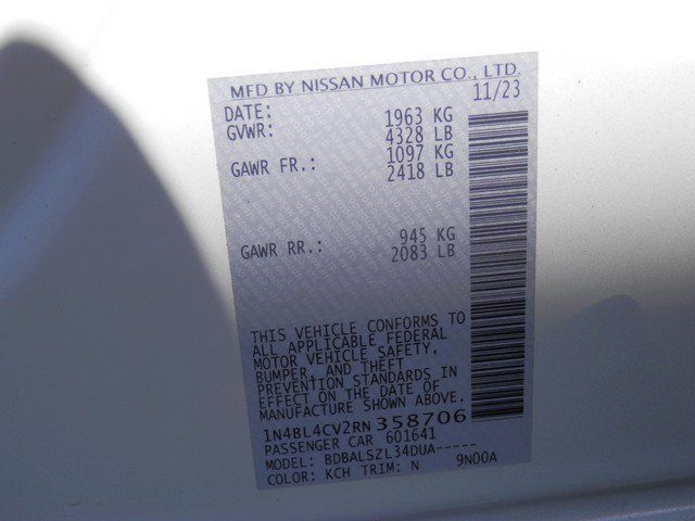 Used 2024 Nissan Altima 2.5 SR FWD image 13