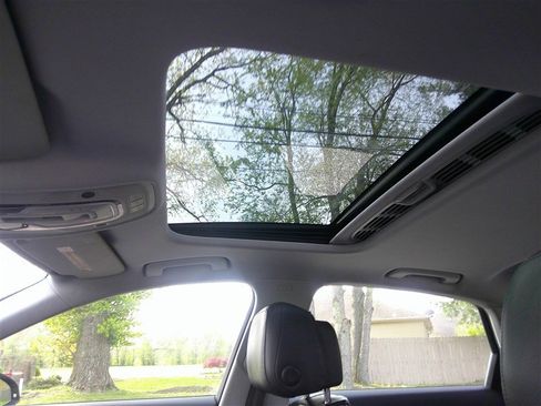 Used 2017 Audi A4 2.0T Premium w/ Convenience Package image 15