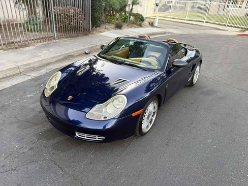 Used 2001 Porsche Boxster image 2